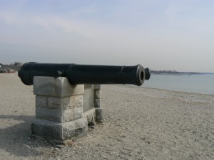 Compo Beach cannons, Westport