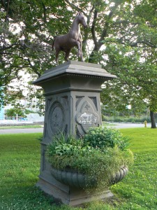 Bergh Fountain, Bridgeport